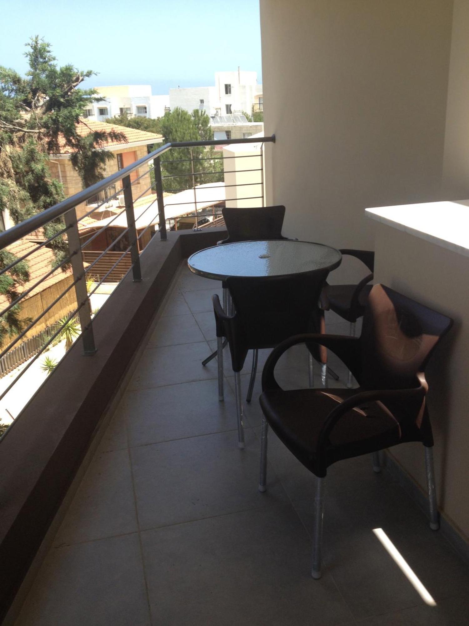 Niro Apartments Polis Bagian luar foto