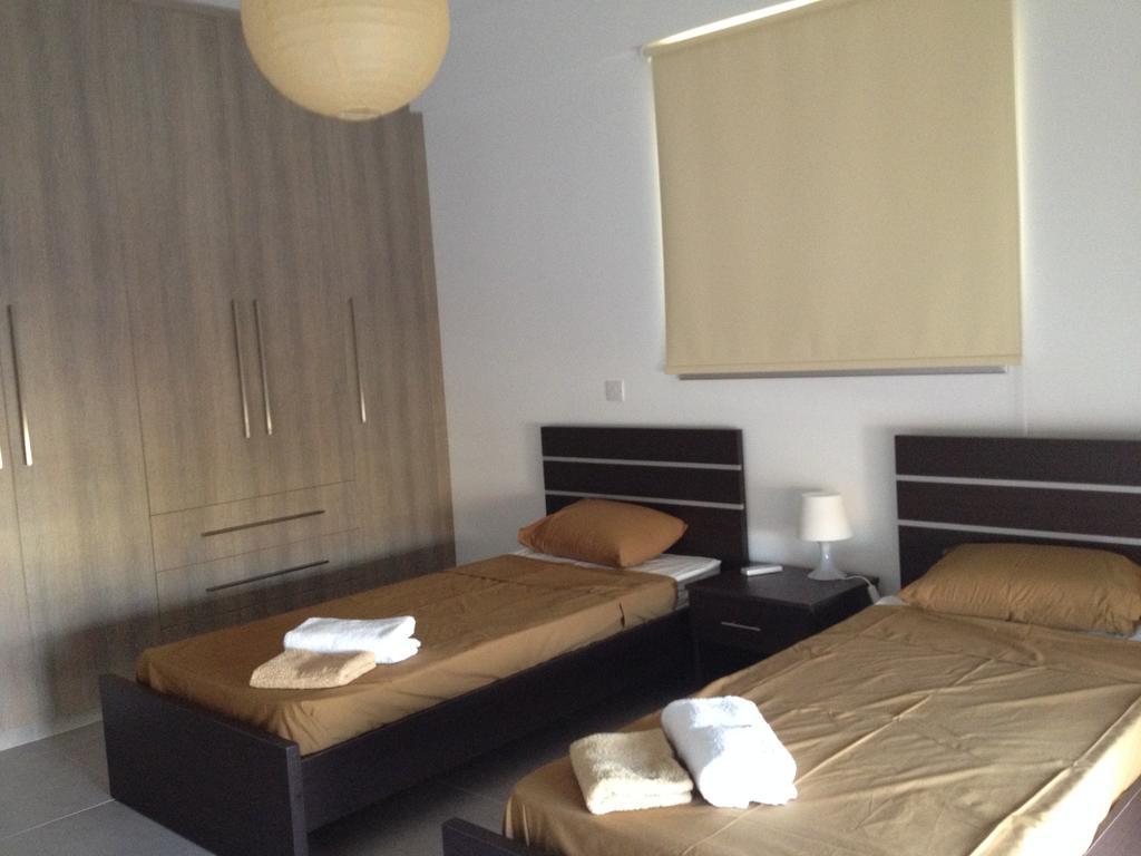 Niro Apartments Polis Ruang foto