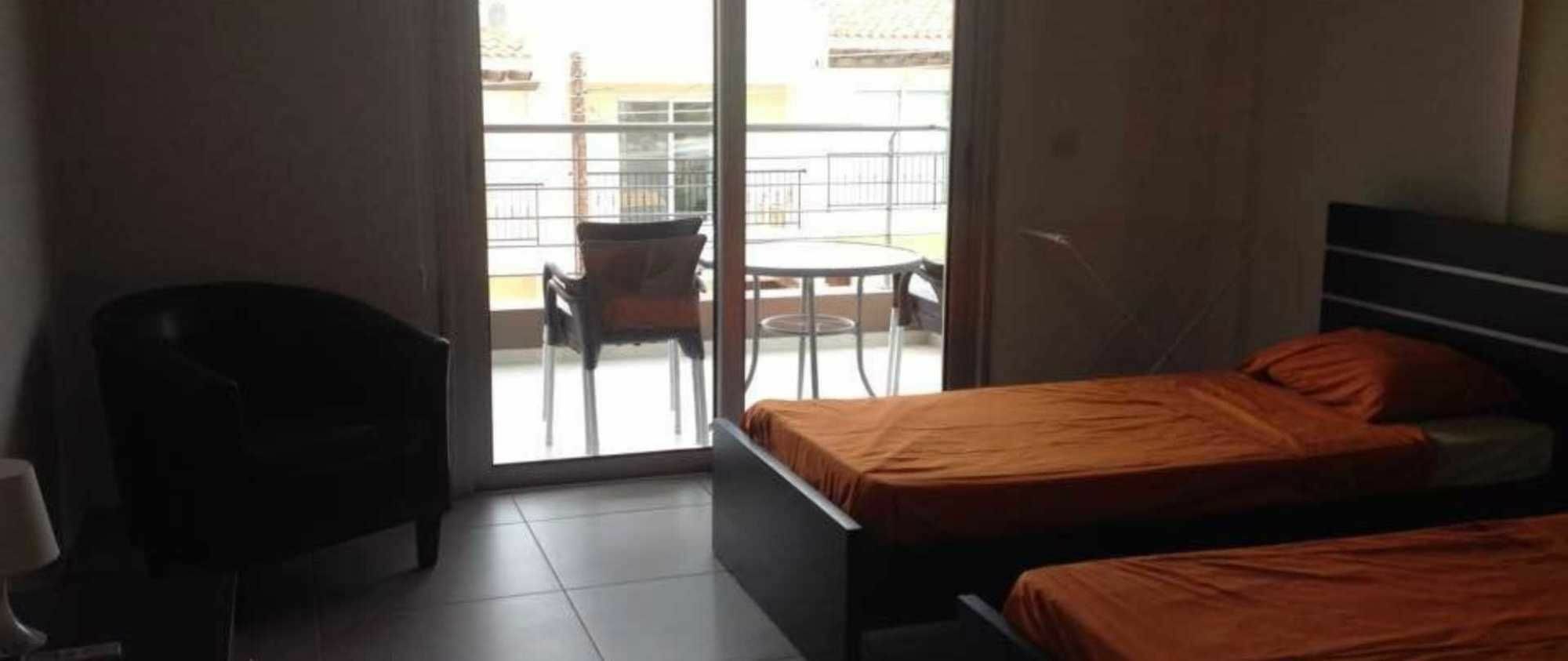 Niro Apartments Polis Bagian luar foto